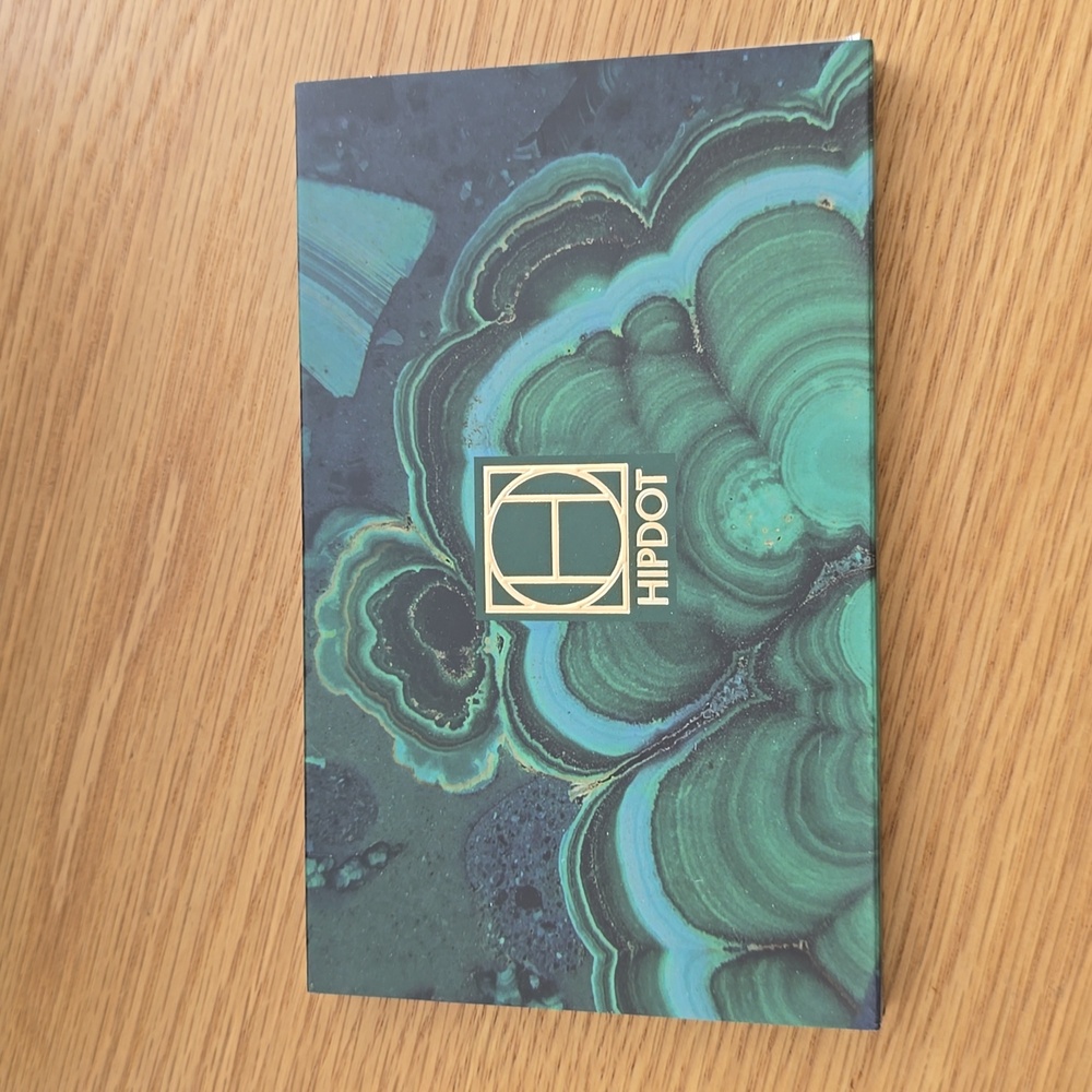 HIPDOT Cenote Pressed Eyeshadow Palette Green and Blue Tones Clean Product